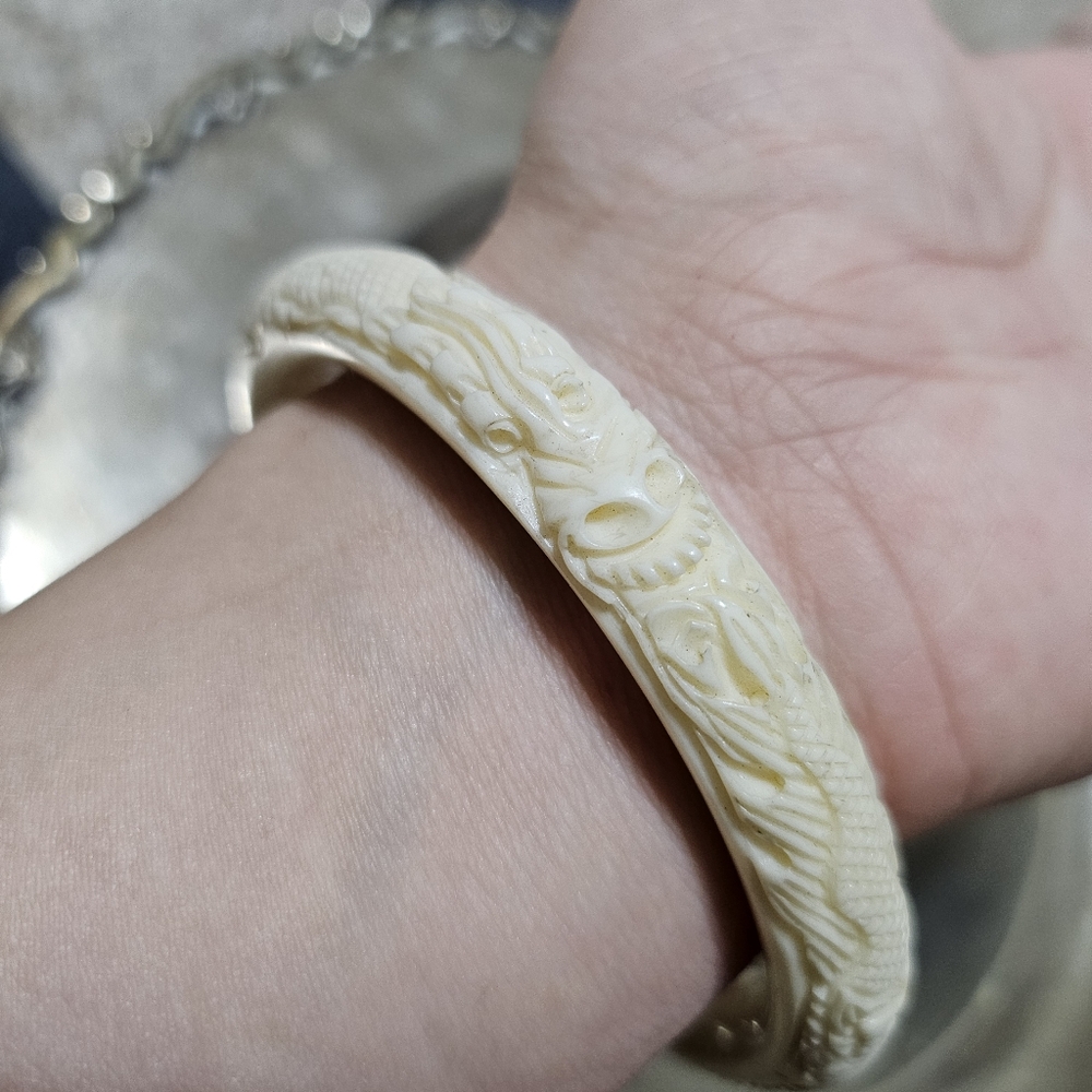Dragon Bangle - Picture 3 of 6